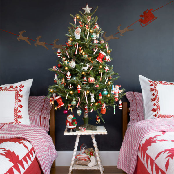 24-christmas-tree-decoration-ideas-homebnc